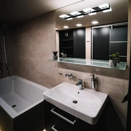 Ah Luxury Bastova 10, Sauna * Kosice
