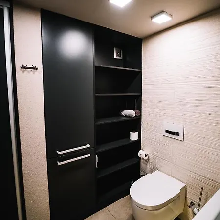 Ah Luxury Bastova 10 Apartment